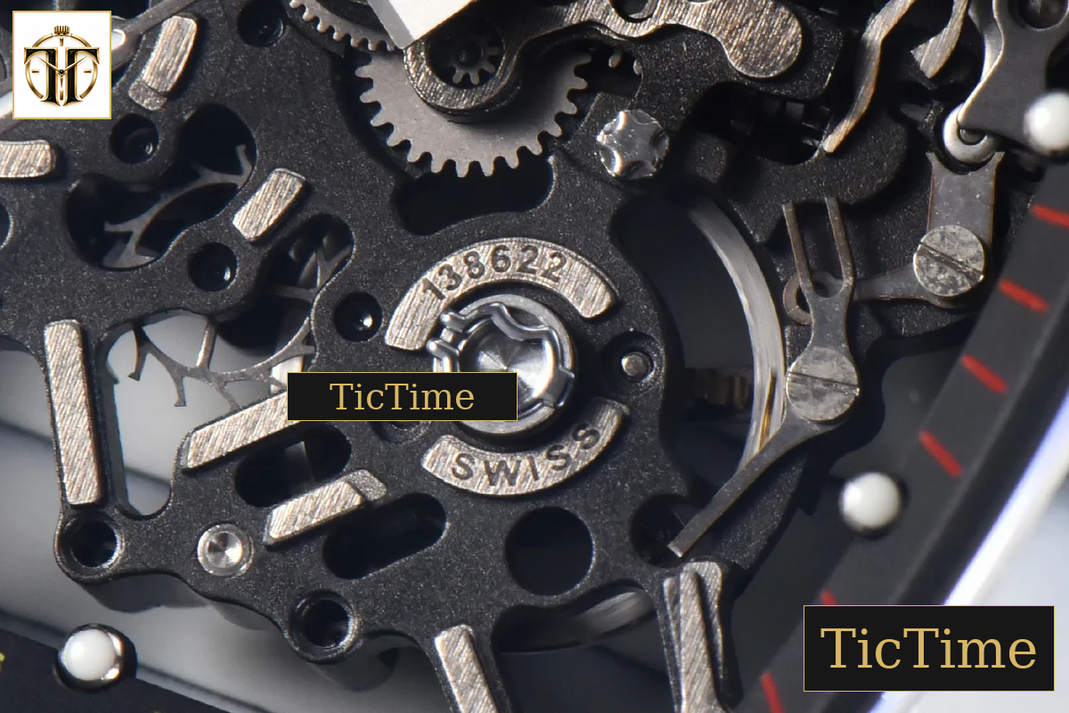 RM035-02 42mm T+F White Forged Carbon Black Skeleton Dial Red Crown Red Rubber Strap RMUL2 — foto 8