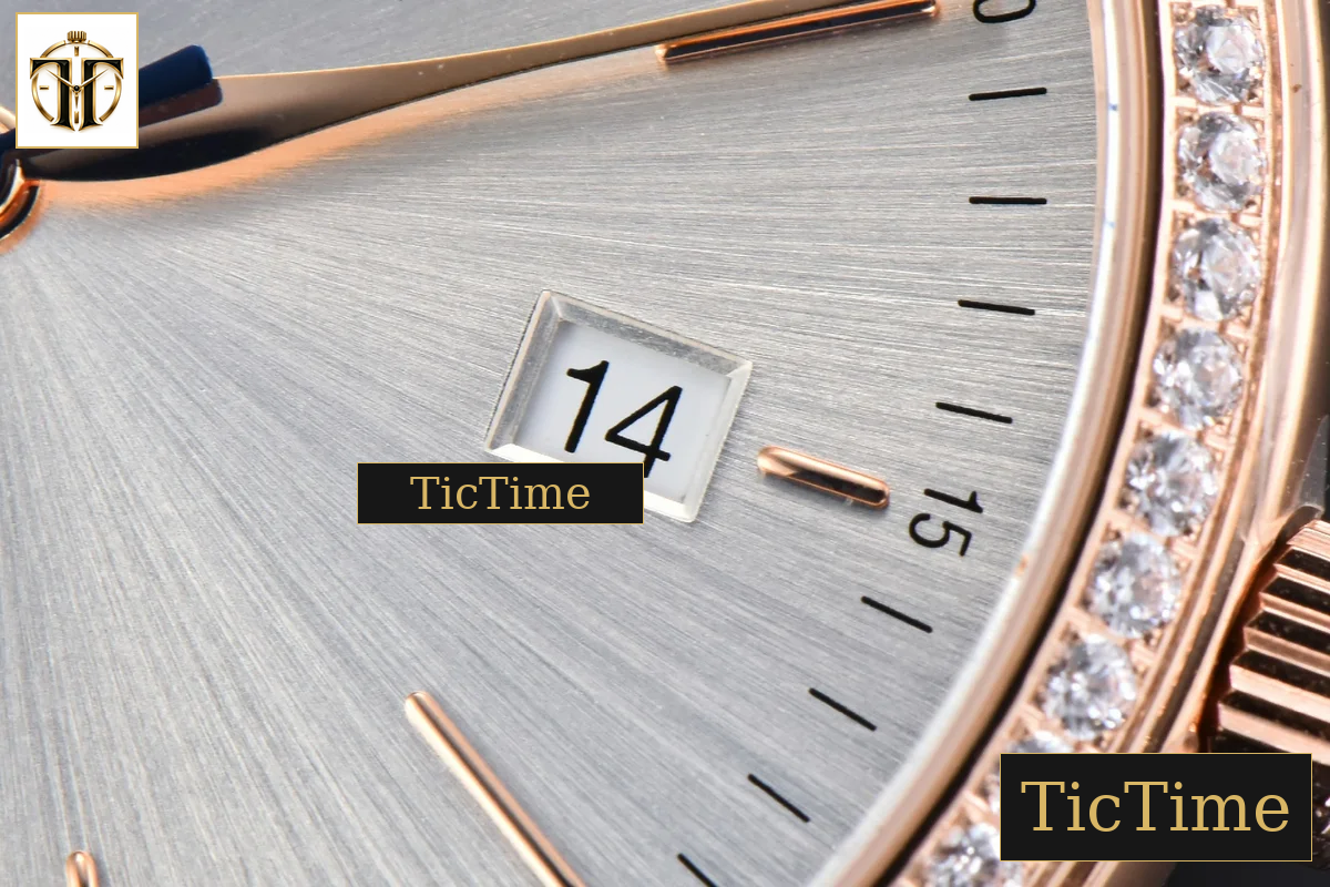 Portofino 40mm V7F RG Diamond Silver Dial RG Marker Brown Leather Strap A2892 — foto 7