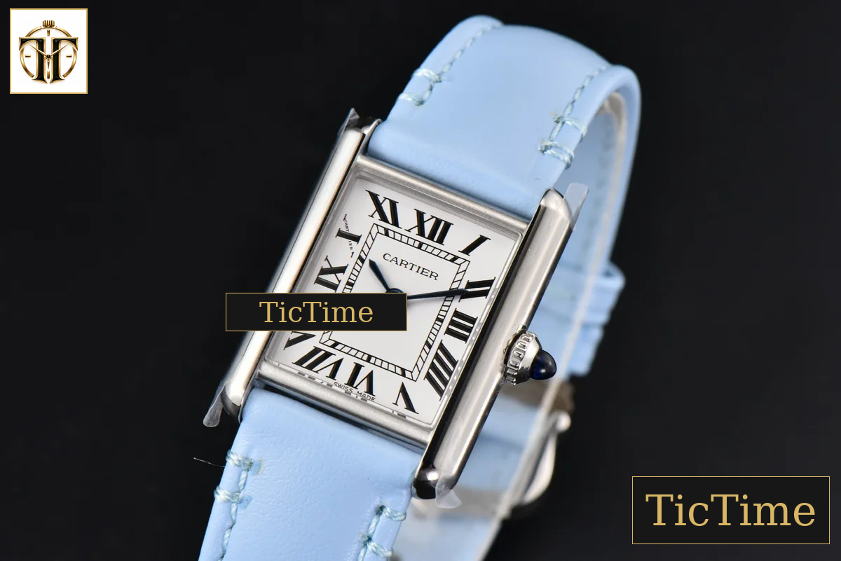 Tank Must Small 29.5×22mm K11F White Dial Blue Smooth Calf Strap Quartz — foto 4