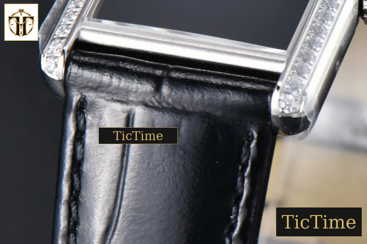 Tank Must Large 33.7×25.5mm K11F Diamond Bezel Black Dial Black Leather Strap Quartz — foto 6