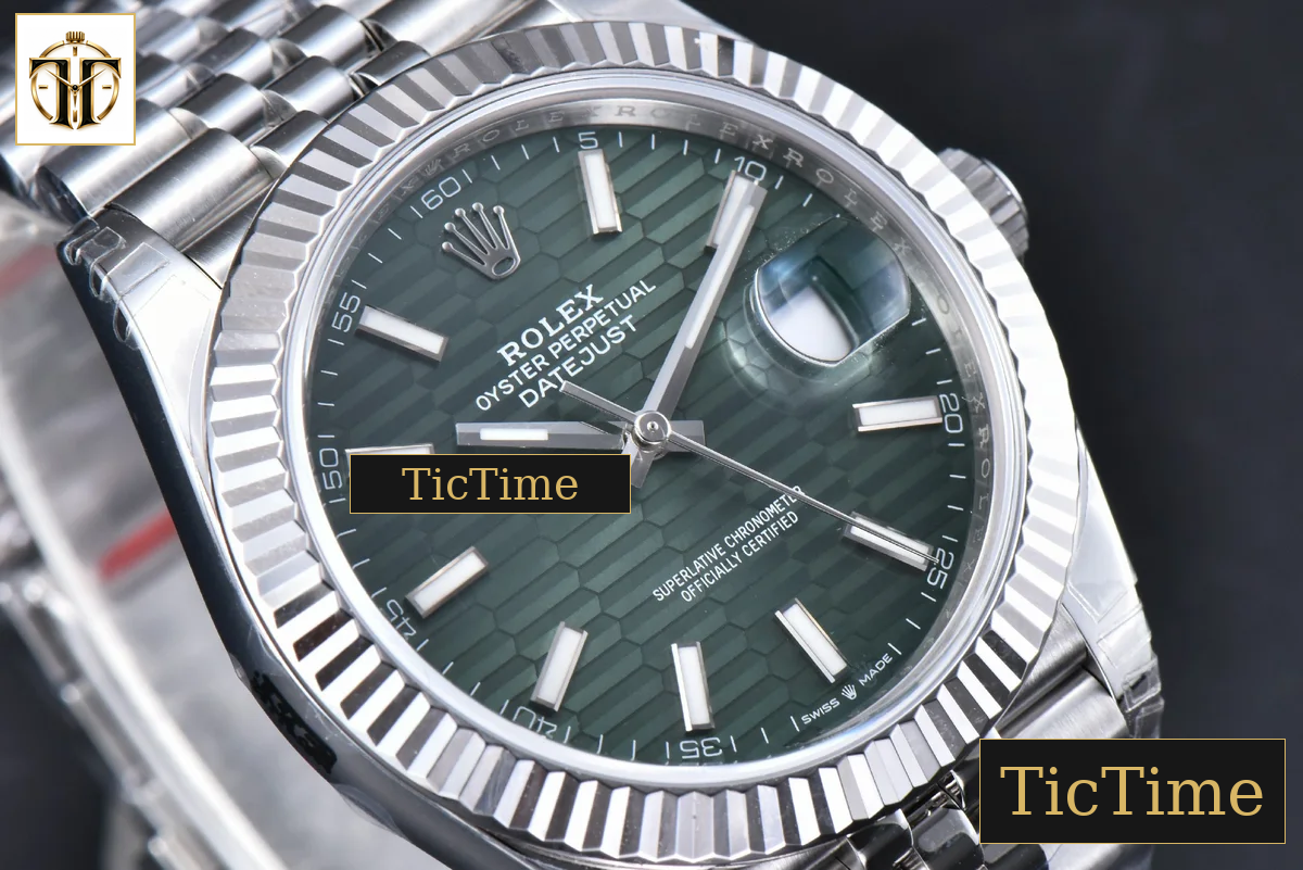 DateJust 904L 126334 41mm VSF Green Motif Dial Jubilee Bracelet VS3235 — foto 13