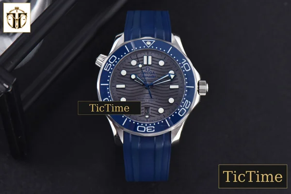 Foto frontal — Seamaster Diver 42mm VSF SS 300M Gray Dial Rubber Strap VS8800