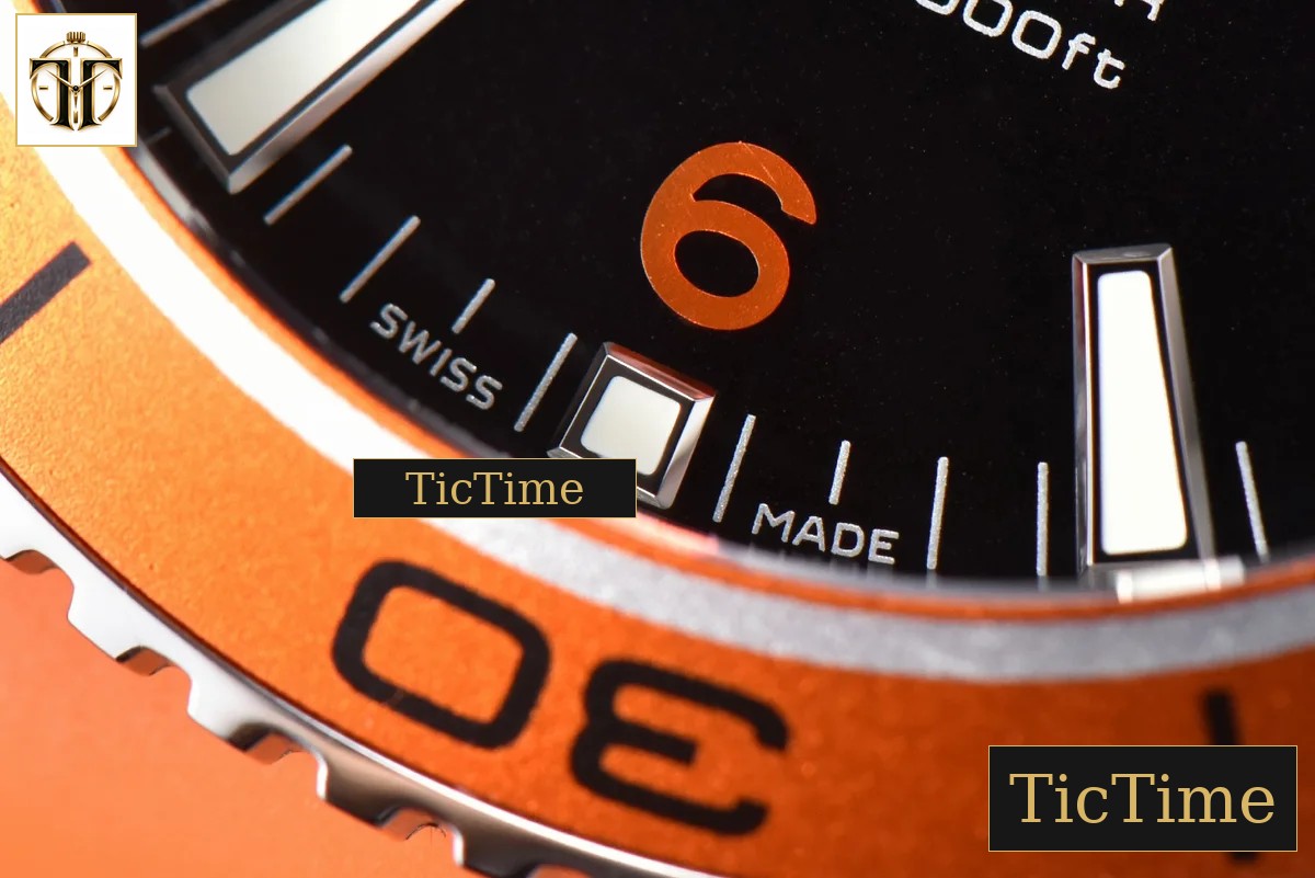 Planet Ocean 600m 42mm VSF Black Dial Orange Bezel Orange Rubber Strap A8500 — foto 8