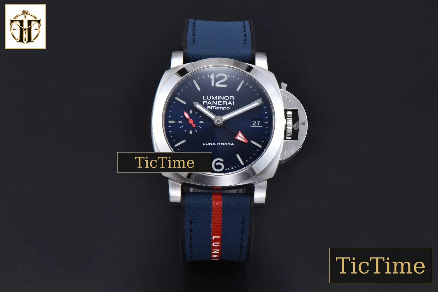 Vista frontal — Quaranta BiTempo Luna Rossa PAM1404 40mm VSF Blue Dial Gummy Strap P900