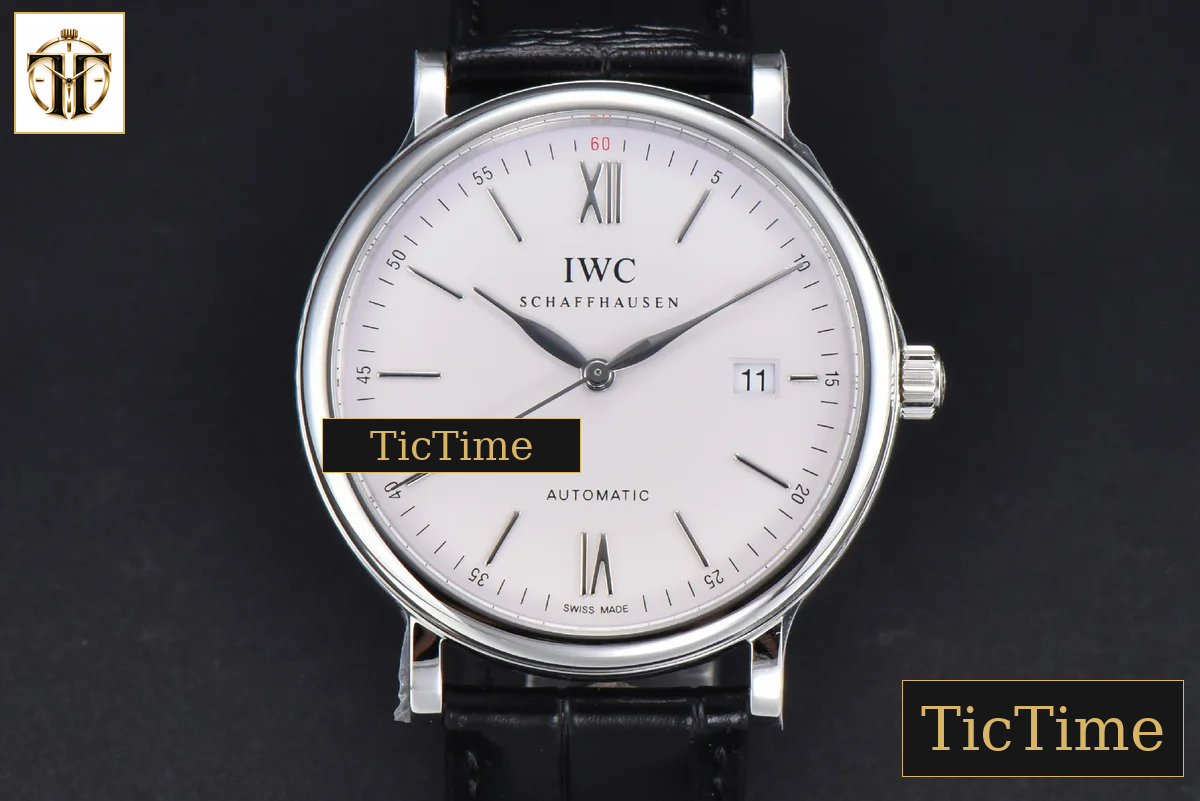 Portofino 40mm V7F White Dial Red Index Black Leather Strap A2892 — foto 2