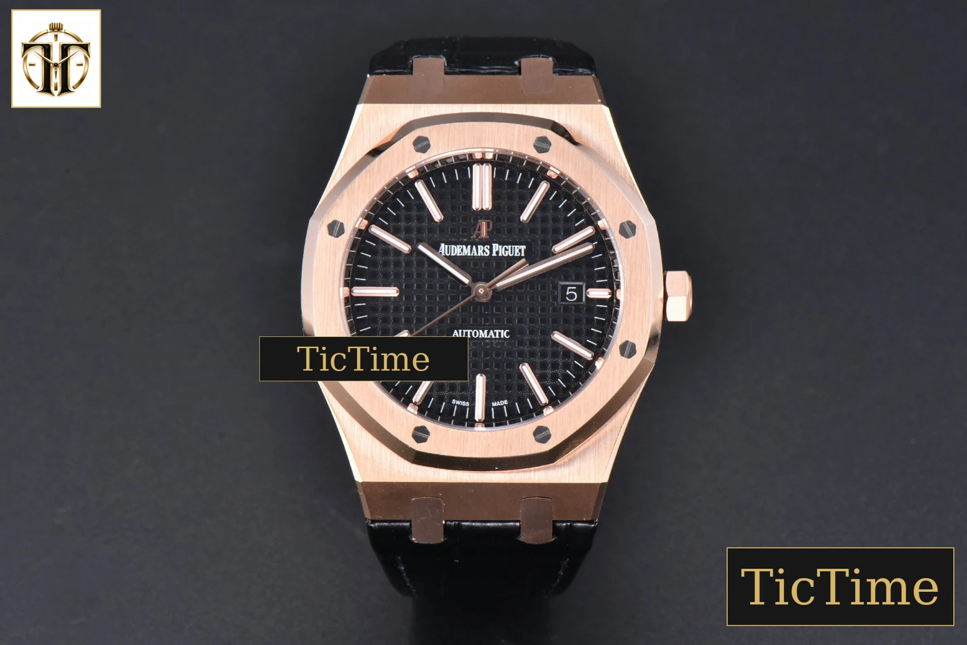 Vista frontal — Royal Oak 15400 41mm IPF RG Black Textured Dial Black Leather Strap SA3120