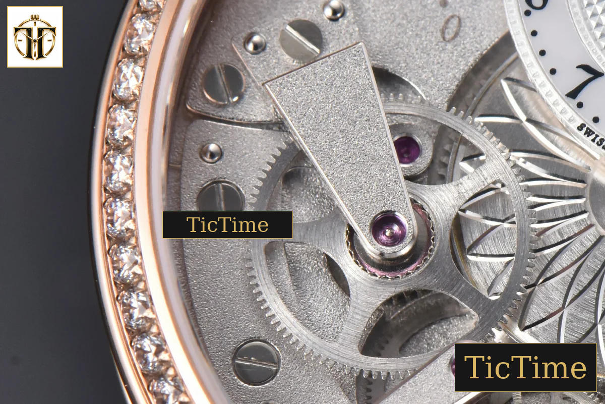 Tradition 7038BR 40mm ZF RG Diamond Gray Dial Silver Subdial White Leather Strap A505 — foto 5