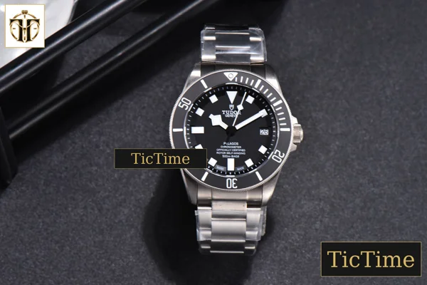 Foto frontal — Pelagos 42mm ZF Black Gray Titanium Bracelet A2824