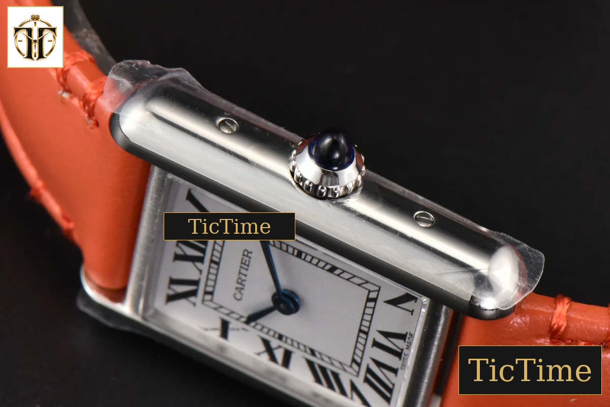 Tank Must Small 29.5×22mm K11F White Dial Orange Smooth Strap Quartz — foto 12