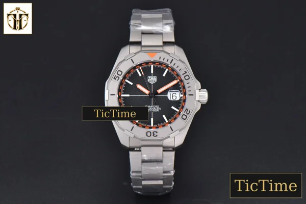 Foto frontal — Aquaracer Bamford 43mm OF Black/Orange Dial SS Bracelet