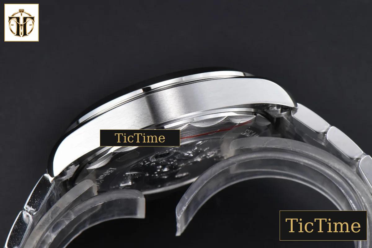Aqua Terra 150m GMT Worldtimer 43mm VSF Ice Blue Dial SS Bracelet A8938 — foto 14