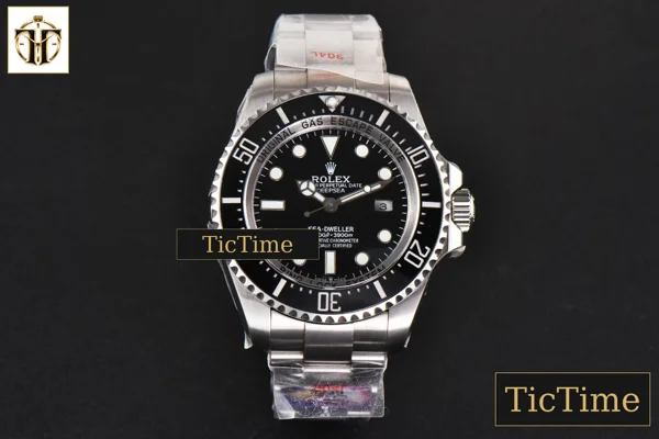 Foto frontal — Sea-Dweller Challenge 126660 44mm CSF Black Dial SS Bracelet VR3235