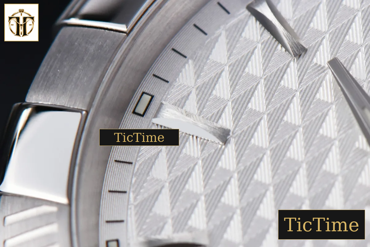 Constellation 38mm VSF White Textured Dial SS Bracelet A8500 — foto 9