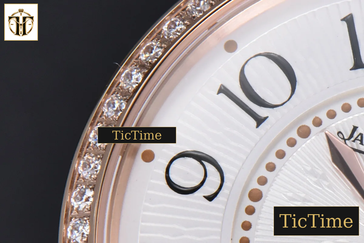 Rendez-Vous Night & Day 34mm APSF RG Diamond White Textured Dial Black Leather Strap A898 — foto 5