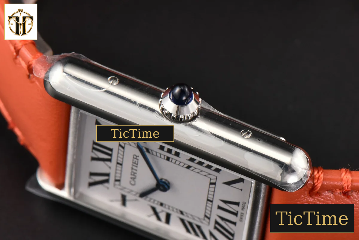 Tank Must Large 33.7×25.5mm K11F White Dial Orange Smooth Calf Strap Quartz — foto 12