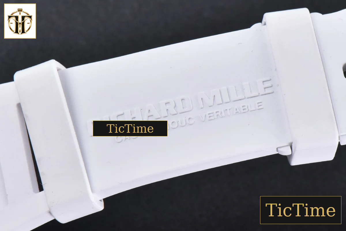 RM035-02 42mm T+F Black Forged Carbon Skeleton Dial Red Crown White Rubber Strap RMUL2 — foto 21