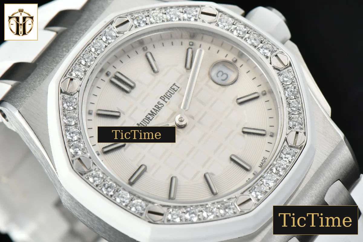 Royal Oak Offshore Ladies 33mm RXWF SS Moissanite White Dial Diamonds Bezel White Rubber Strap Swiss Quartz — foto 10