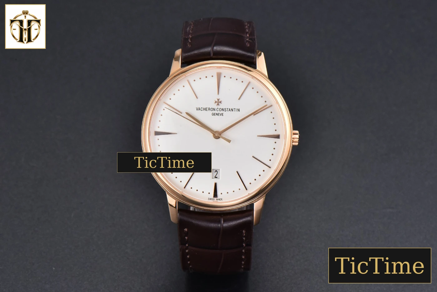 Vista frontal — Patrimony Date 40mm ZF RG White Dial Brown Leather Strap Miyota 9015