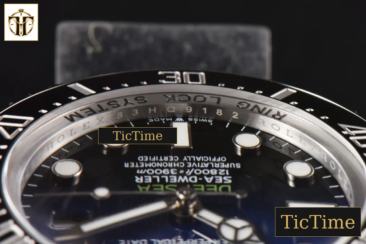 Sea-Dweller ‘D 126660 44mm CSF Blue’ Dial SS Bracelet VR3235 — foto 13