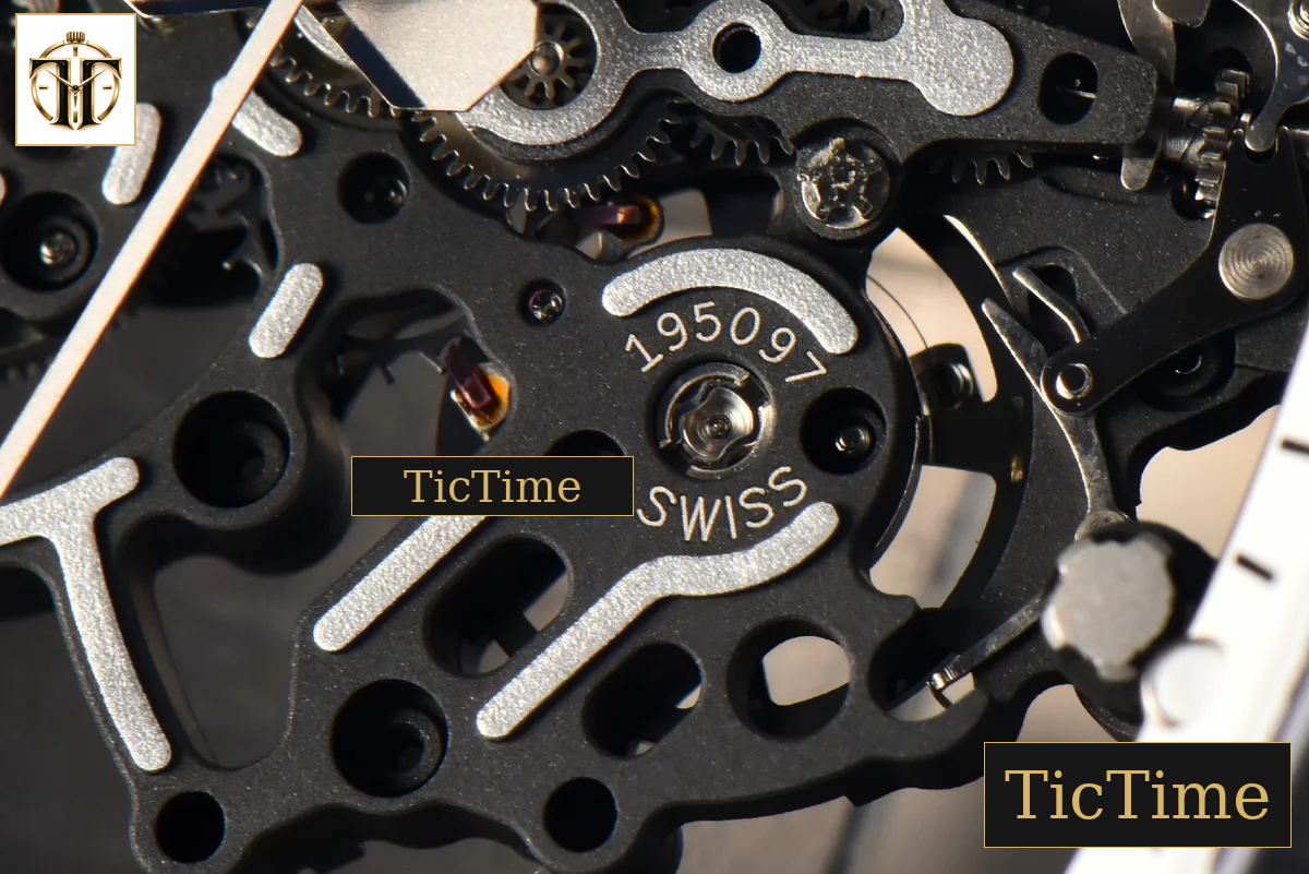 NTPT RM055 43mm ZF White Bezel Black Crown Black Rubber Strap V6 RMUL2 — foto 10