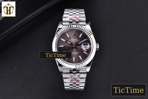 Foto frontal — Datejust 41mm GMF SS Gray Dial Lume Marker Fluted Bezel Jubille Bracelet VR3235