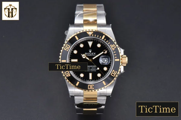Foto frontal — Submariner LN 904L 126613 41mm Clean Factory Black Ceramic Black Dial YG/SS Bracelet VR3235