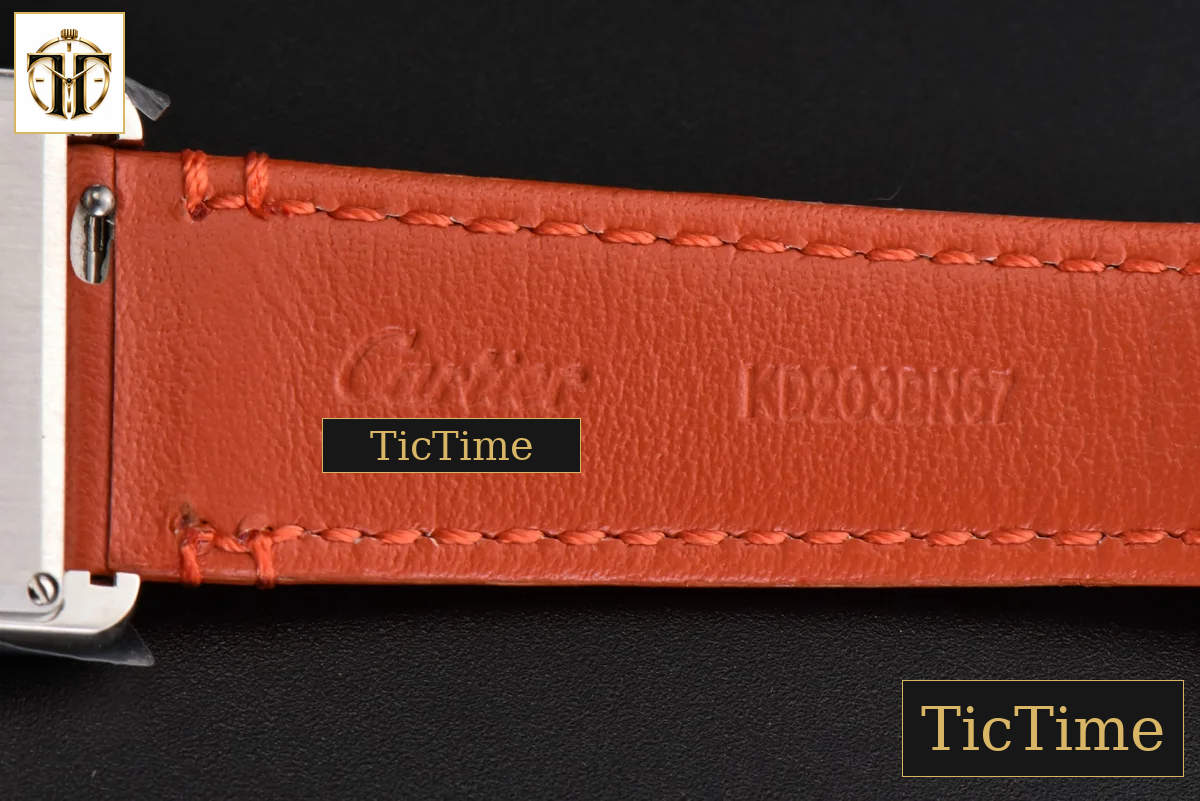 Tank Must Large 33.7×25.5mm K11F White Dial Orange Smooth Calf Strap Quartz — foto 25