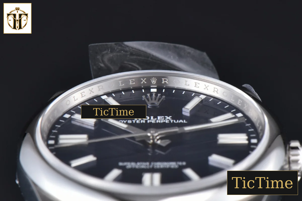 Oyster Perpetual 904L 124300 41mm Clean Factory Blue Dial SS Bracelet VR3230 — foto 13