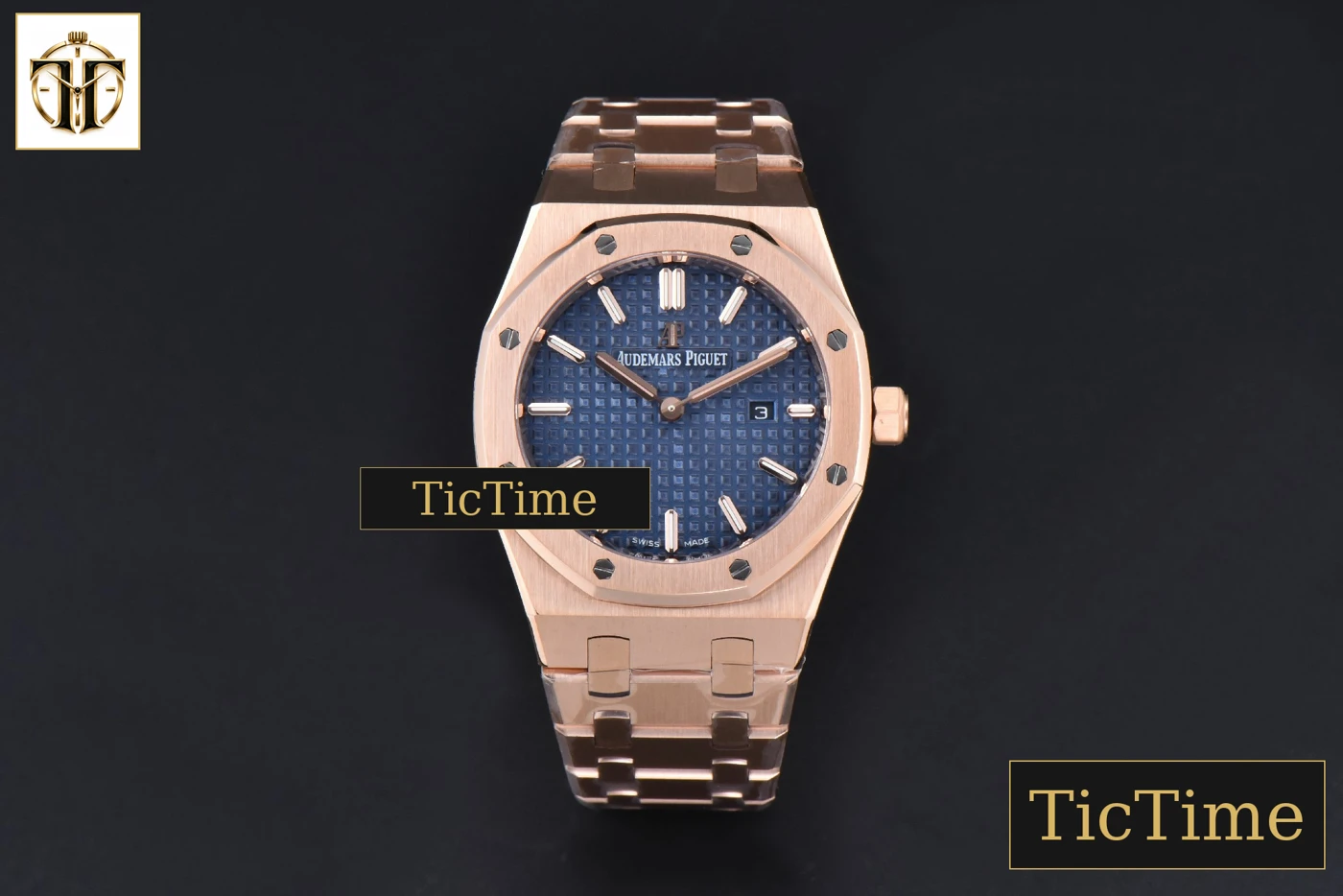Vista frontal — Royal Oak Ladies 67650OR 33mm ZF RG Blue Dial RG Bracelet Quartz