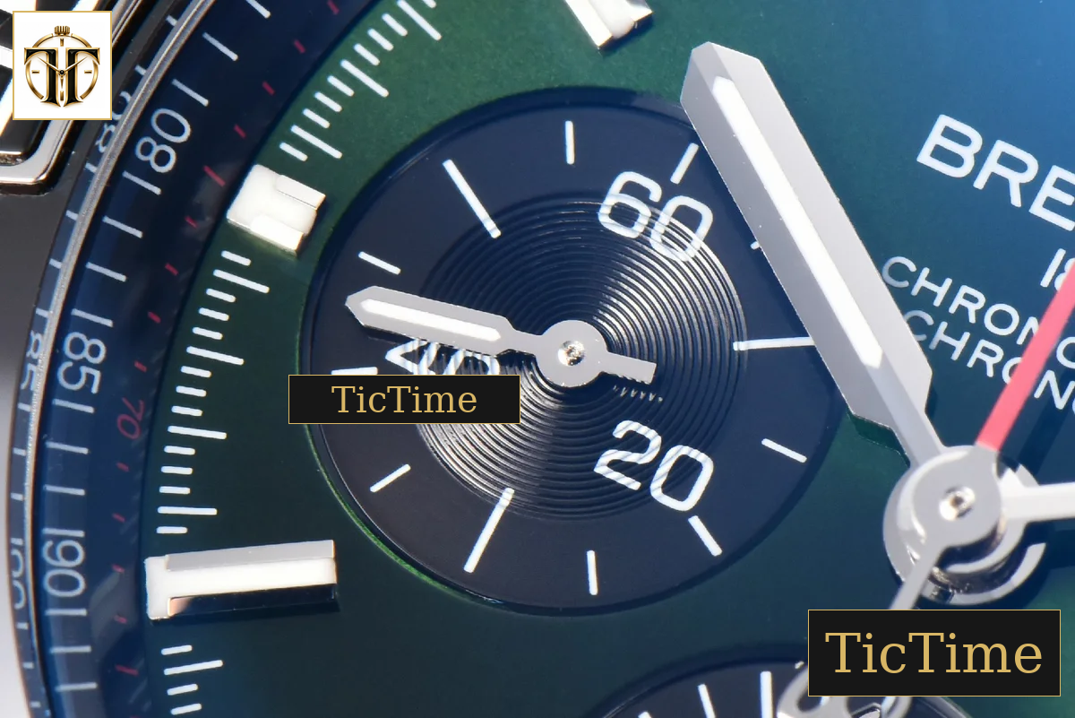 Chronomat B01 44mm BLSF Black Bezel Green Dial Rubber Strap 7750 — foto 6