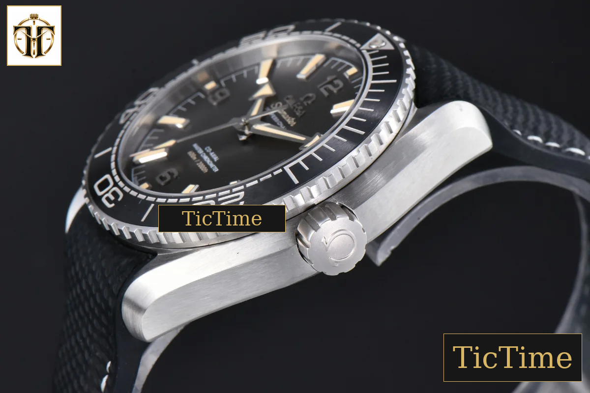 Planet Ocean 43.5mm VSF Black Black Dial Rubber Strap A8900 — foto 12
