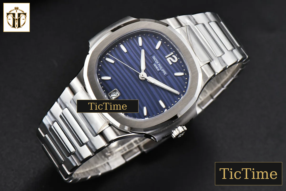 Nautilus Ladies 7118 35mm 3KF Blue Dial SS Bracelet A324 — foto 4