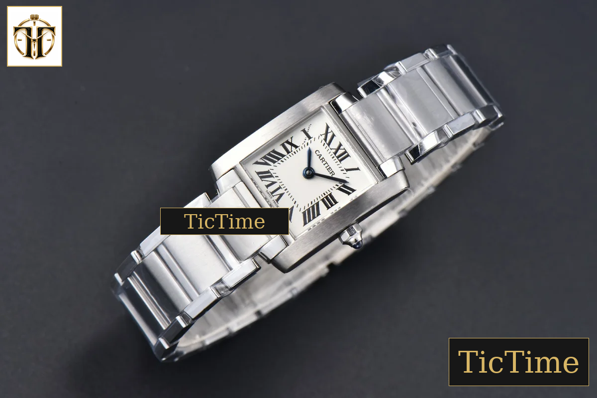 Tank Francaise Small Slim 25.7mmx21.2mm 8848F SS Bracelet Quartz — foto 4