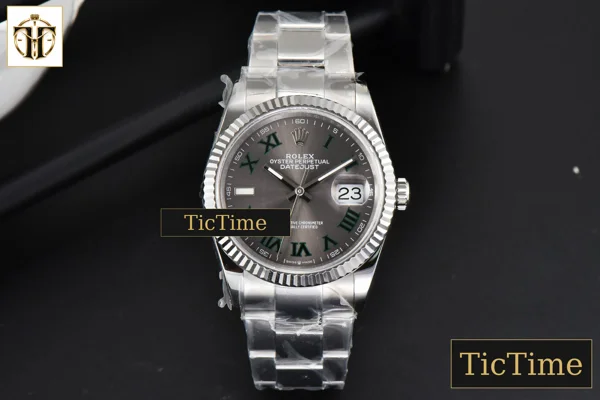 Foto frontal — DateJust Wimbledon 36mm BPF Gray Dial Green Roma Marker Oyster Bracelet A2824