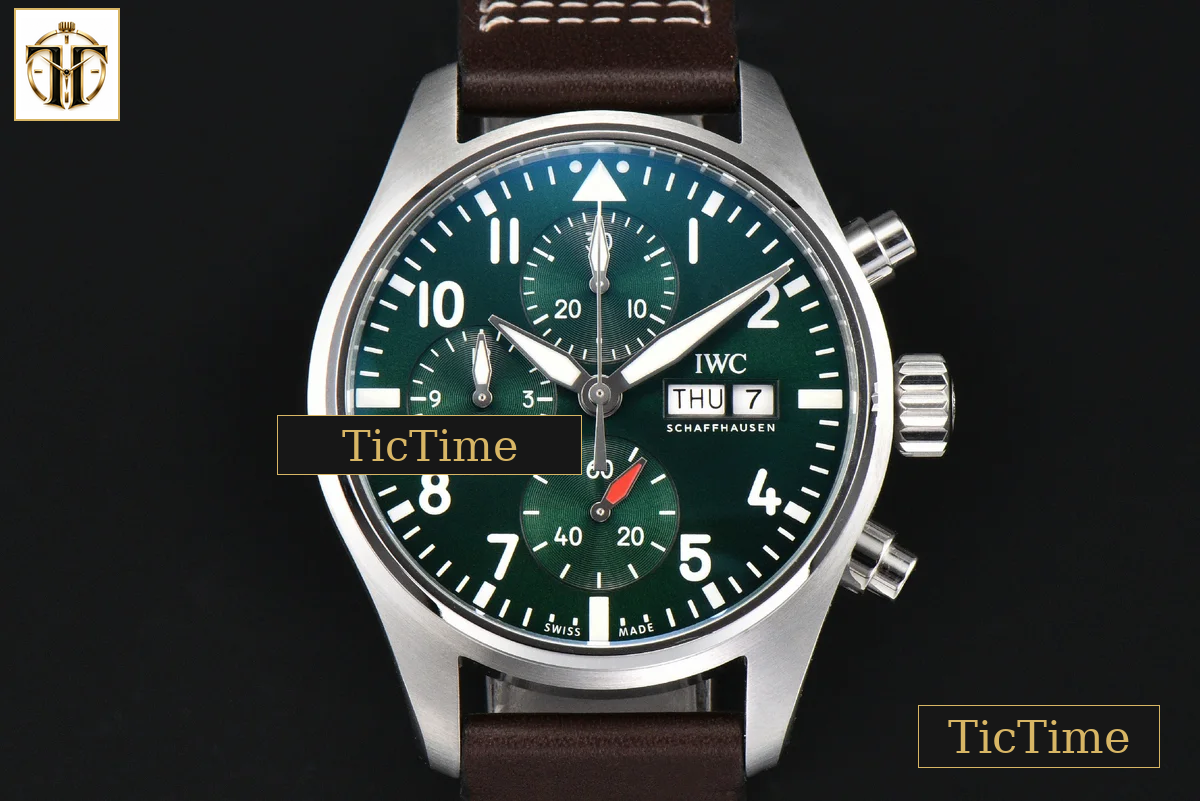 Pilot Chrono IW388103 41mm APSF Green Dial Brown Leather Strap SA69385 — foto 3