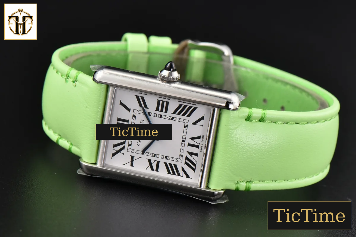 Tank Must Large 33.7×25.5mm K11F White Dial Green Smooth Calf Strap Quartz — foto 11