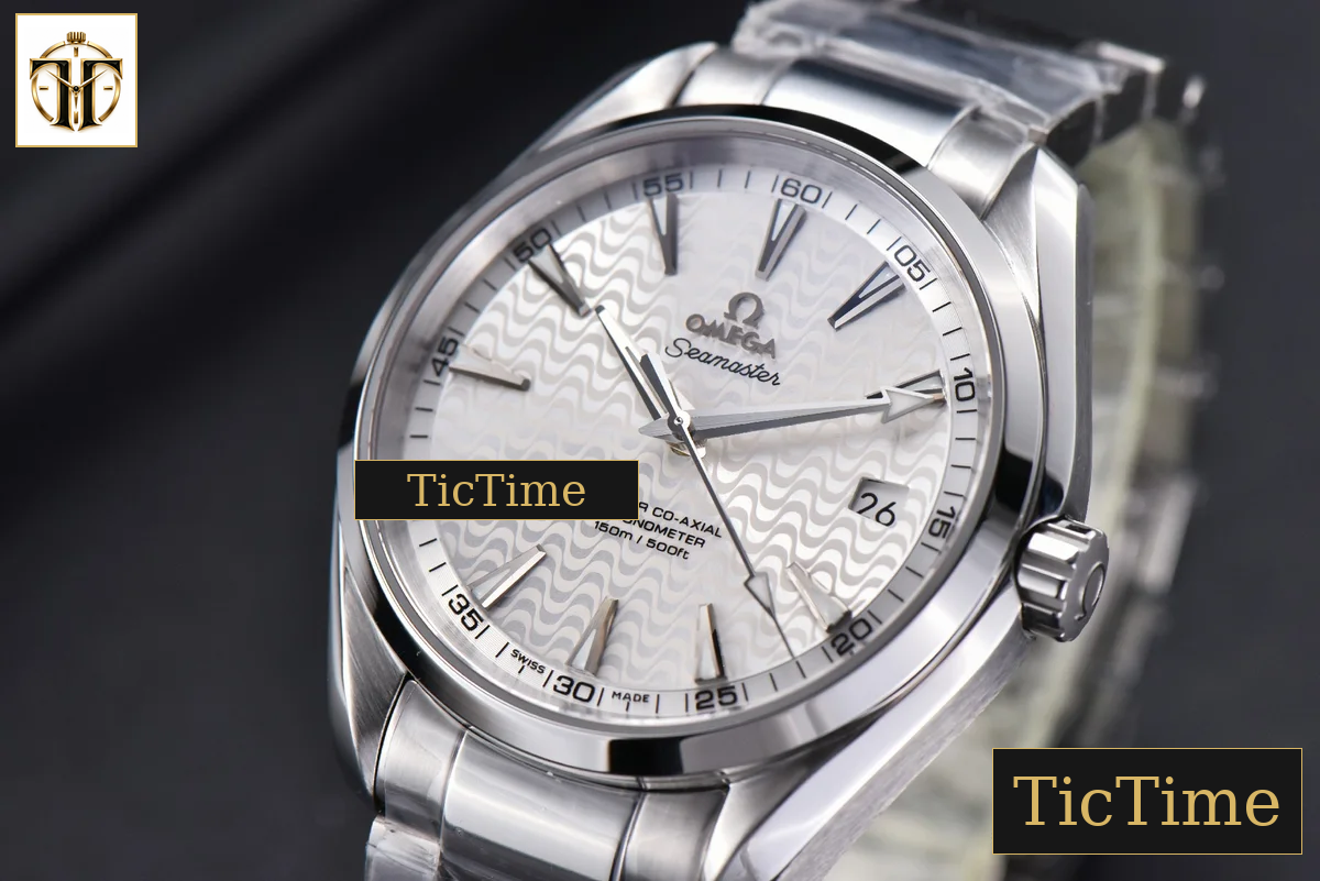 Aqua Terra 150M 41mm VSF White Wave Dial Silver Markers SS Bracelet A8500 — foto 4