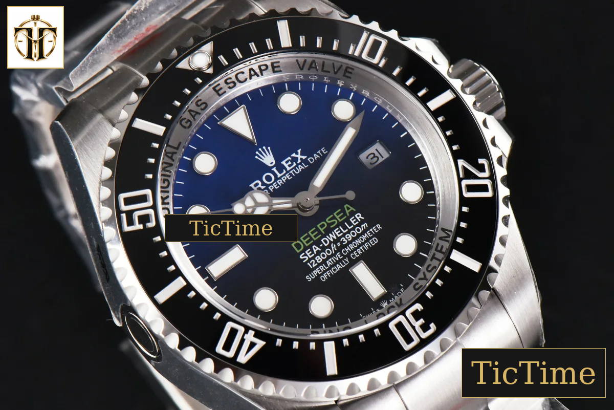 Sea-Dweller ‘D 126660 44mm CSF Blue’ Dial SS Bracelet VR3235 — foto 15
