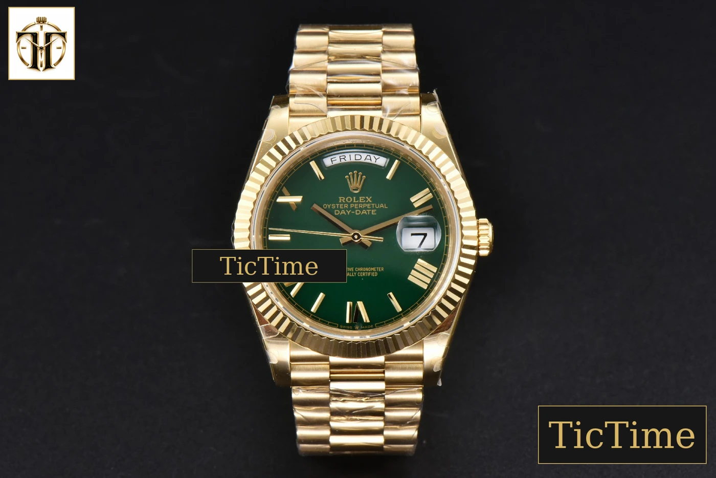 Vista frontal — DayDate 904L 40mm BPF YG Green Dial YG Bracelet A2813