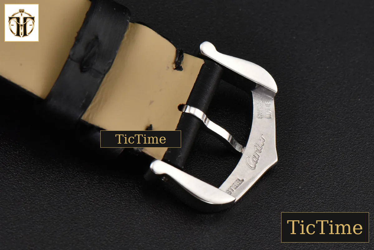 Tank Must Small 29.5×22mm K11F Diamond White Dial Black Smooth Strap Quartz — foto 22
