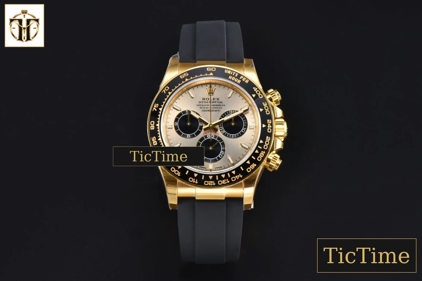 Vista frontal — Daytona 904L 126518 40mm VSF YG YG Black Subdial Oysterflex Strap DD4131