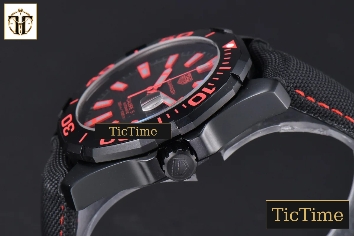 Aquaracer Calibre 5 43mm OF Ceramic Black Red Hand Dial Black Nylon Strap SW200 — foto 10