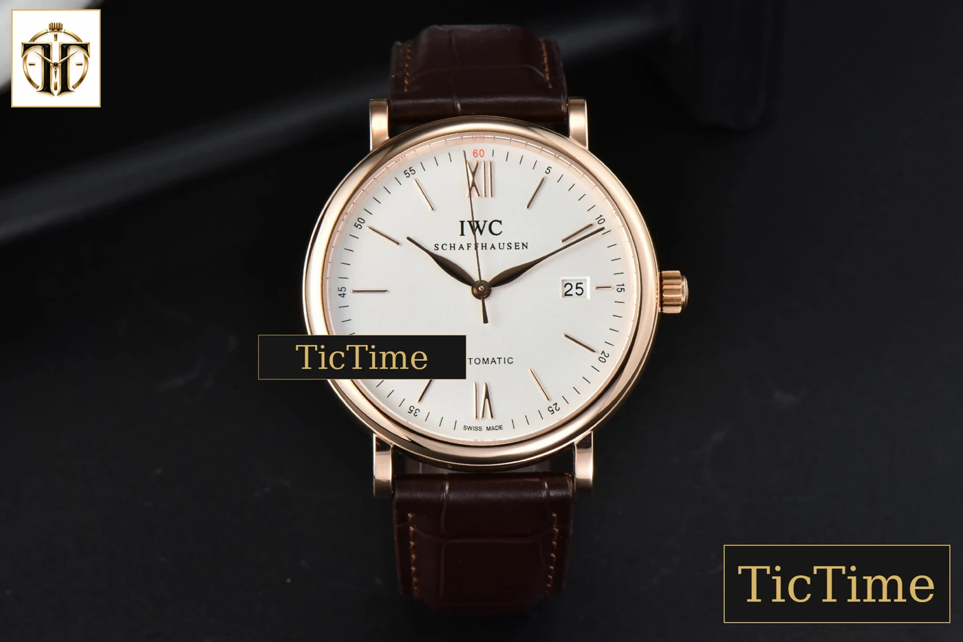 Vista frontal — Portofino Automatic 40mm ZF RG White Dial RG Hands Brown Croc Strap A9019