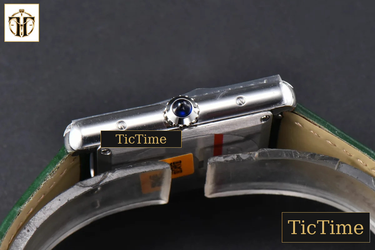 Tank Must Large 33.7×25.5mm K11F Diamond Bezel Green Dial Green Leather Strap Quartz — foto 10