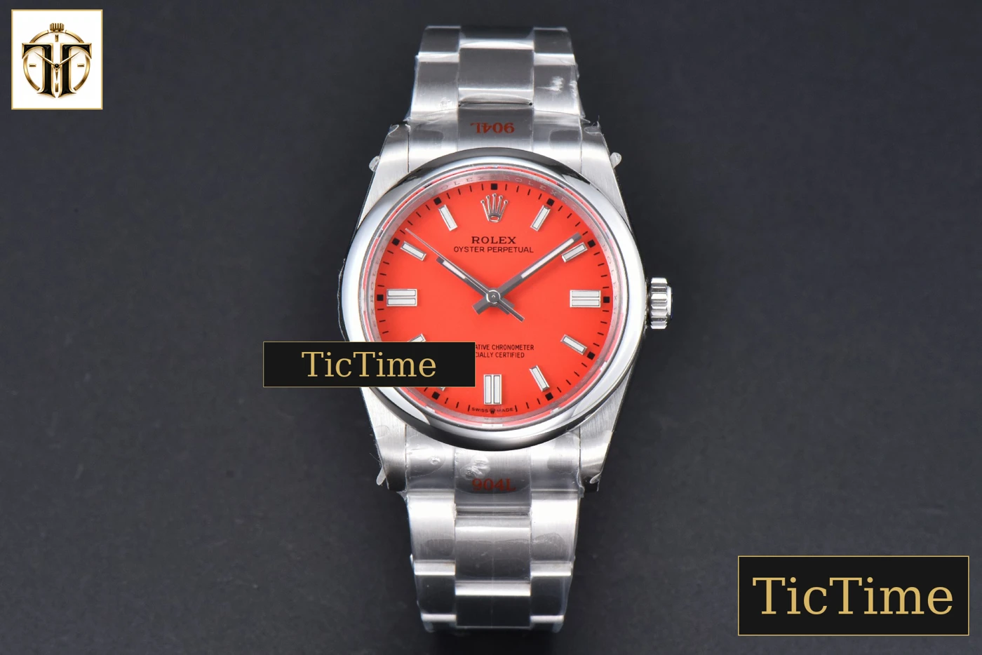 Vista frontal — Oyster Perpetual 904L 126000 36mm GMF Red Dial SS Bracelet VR3230