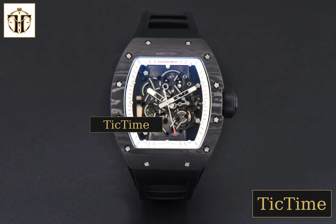 Vista frontal — NTPT RM055 43mm ZF White/Red Bezel Black Crown Black Rubber Strap V6 RMUL2