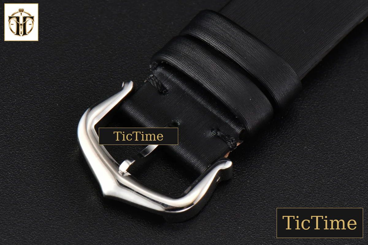 Tank Must Small 29.5×22mm K11F Diamond White Dial Black Smooth Strap Quartz — foto 20