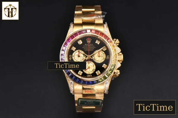 Foto frontal — Daytona 116598 King Factory YG Rainbow Diamond Black Dial YG Bracelet A7750
