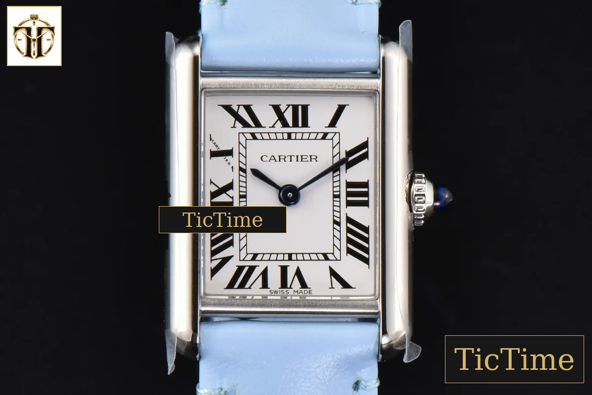 Tank Must Small 29.5×22mm K11F White Dial Blue Smooth Calf Strap Quartz — foto 2