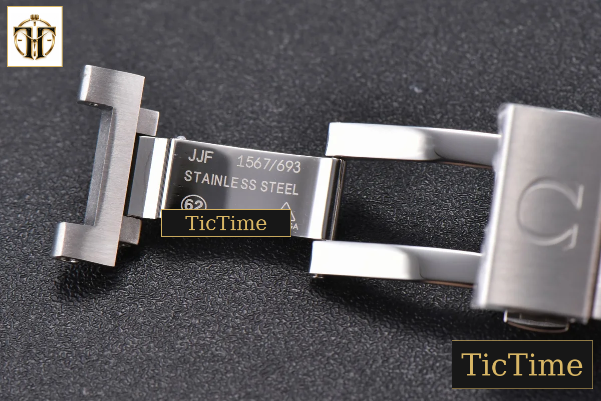 Aqua Terra 150M 41mm VSF Black Wave Dial RG Markers SS Bracelet A8500 — foto 27